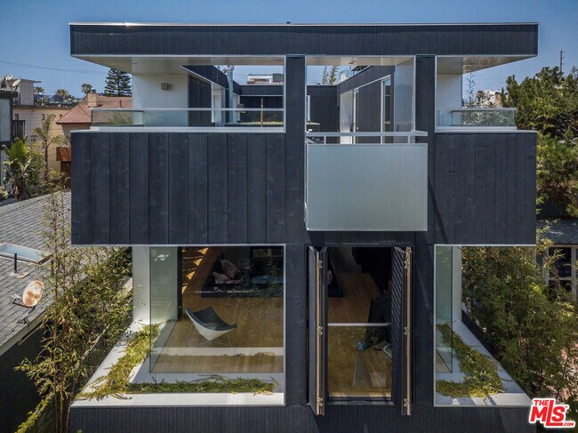 Photo - 21 27th Ave House