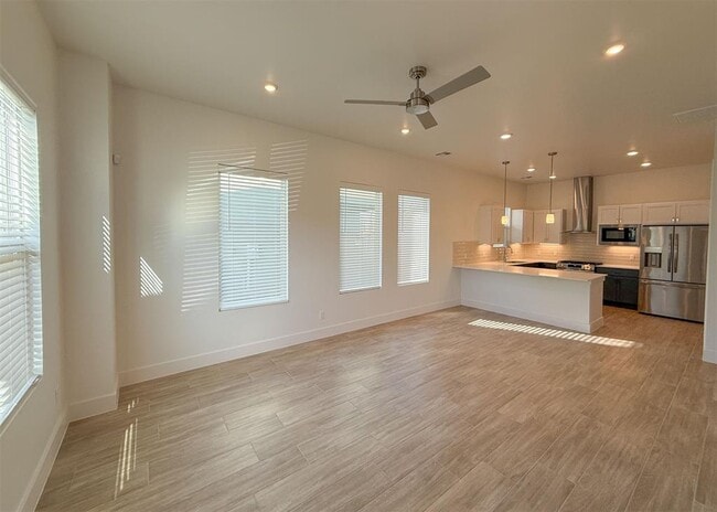 Photo - 13112 Maplewood Ave