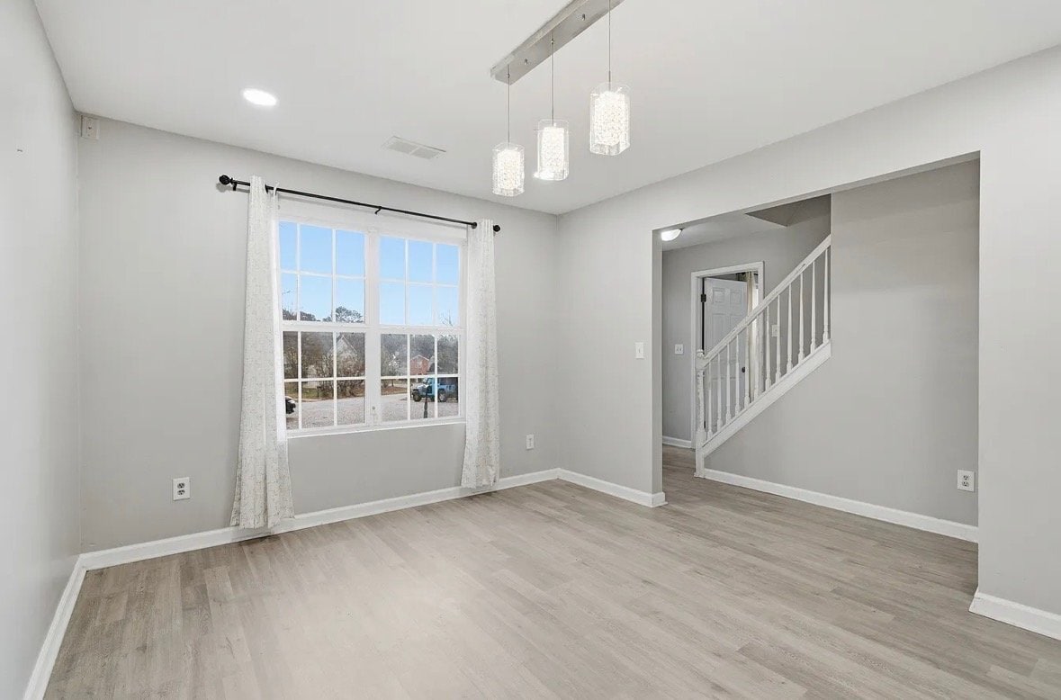 Photo - 3301 Pine Grove Cir SE