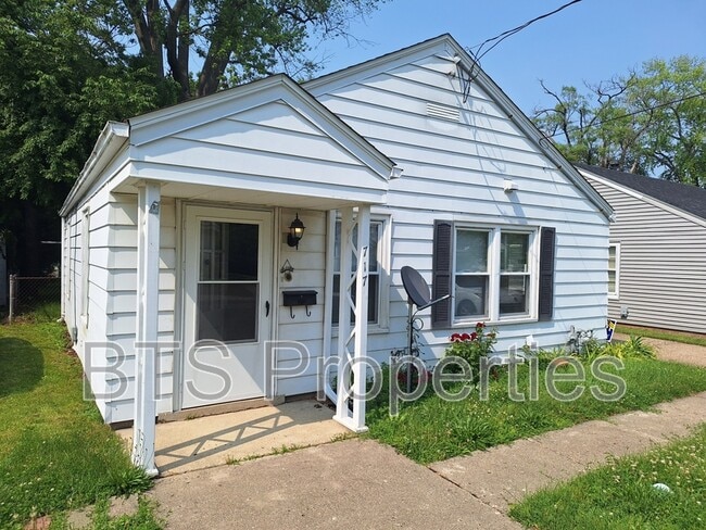 Photo - 717 E Gift Ave