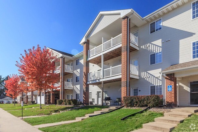 Building Photo - The Landing Ames Rental