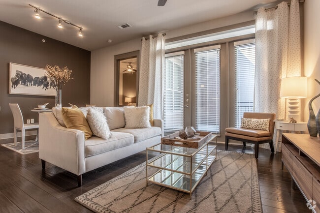 2 BR, 2 BA - 1222 SF