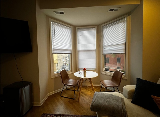 Photo - 2746 W Le Moyne St Unit 2F