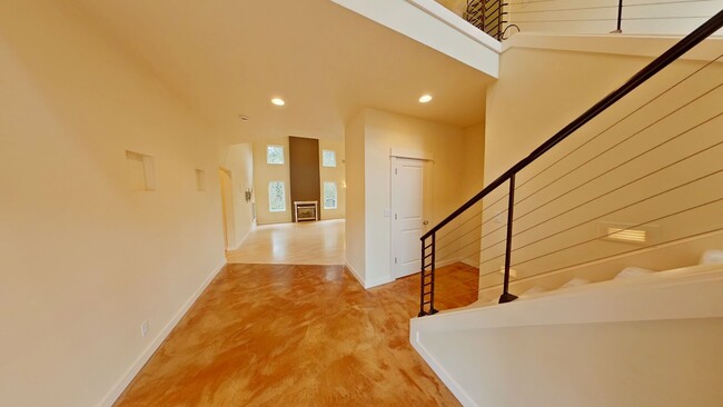 Photo - South Eugene Modern Home