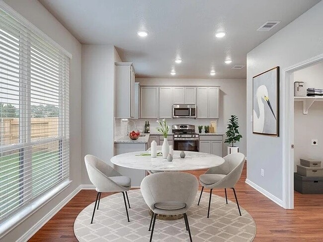 Photo - 1002 Tomball Downs Dr