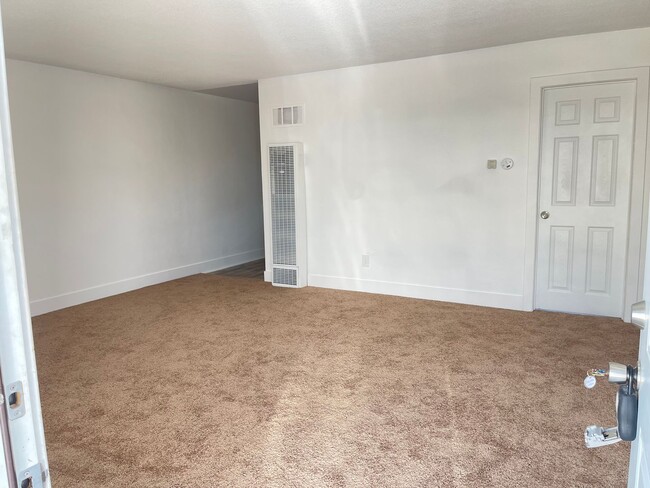 319 S Alessandro St Unit A