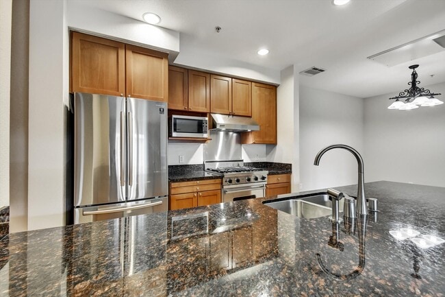 Photo - 20 Madison Ave Townhome