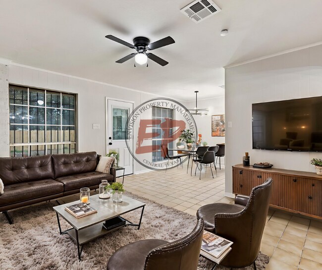 Photo - 401 Carver Ave