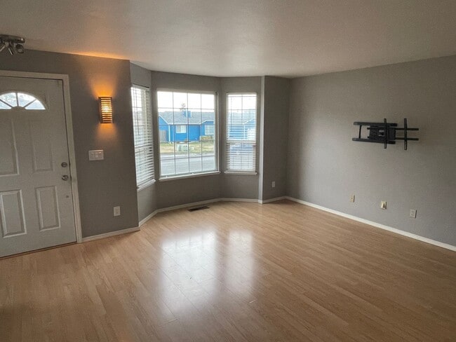 Photo - ***PENDING APPLICATION***Beautiful 3 Bedro...