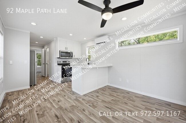 Photo - 92 Maple Path Ln