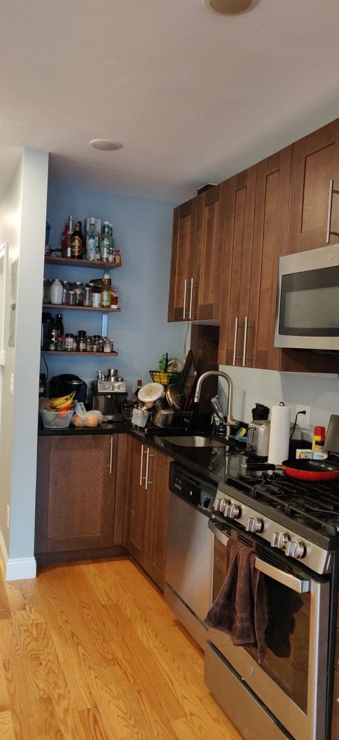 Photo - New Apartment in Allston. Eat-in Kitchen. High-End Appliances, Big Bedrooms, Lost of Closets, Lau...