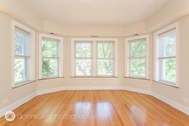 Photo - 2141 W Arthur Ave
