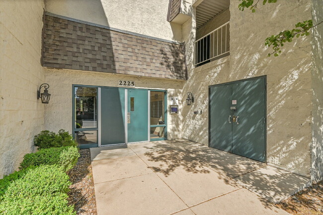 $1,395.00, 2 bed, 1 bath located in Denver... - $1,395.00, 2 bed, 1 bath located in Denver... Apartamento Unidad 312 B