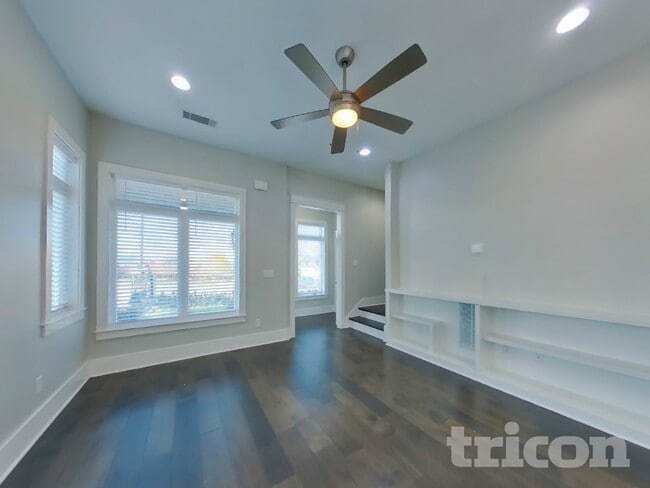 Photo - 6813 Charlotte Pike