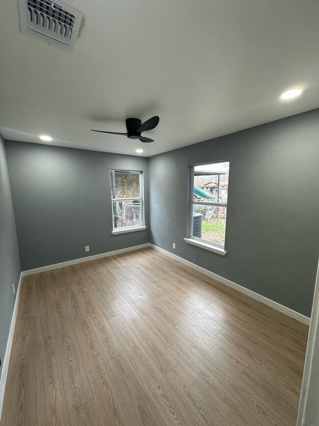 Photo - 430 Sussex Ave