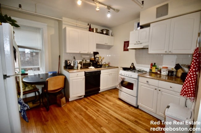 Photo - 1607 Commonwealth Avenue Unit 18