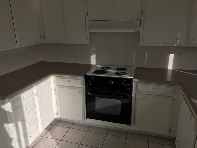 Photo - 1908 S Pride St