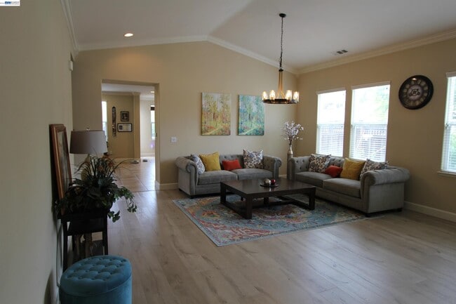 Photo - 5202 Salerno Dr