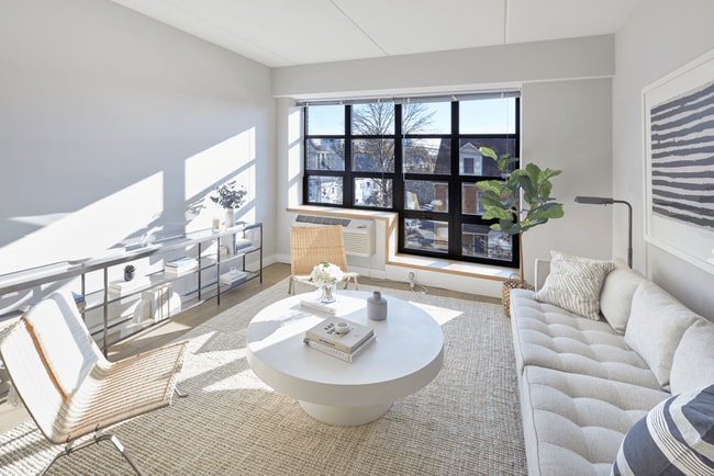 Photo - Embankment House