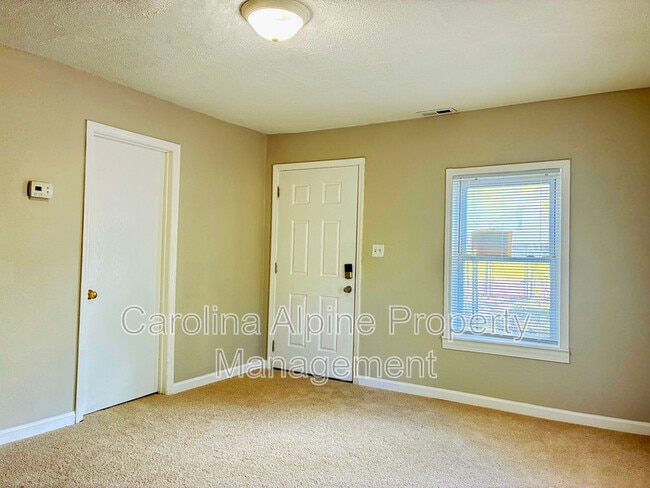 Photo - 1508 W Walnut Ave