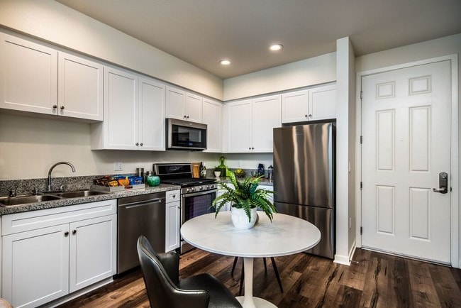 Photo - APT 1836 SICHEL