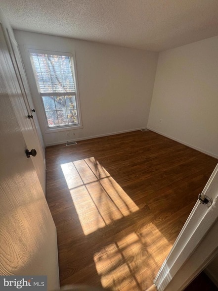 Photo - 405 Carnaby St