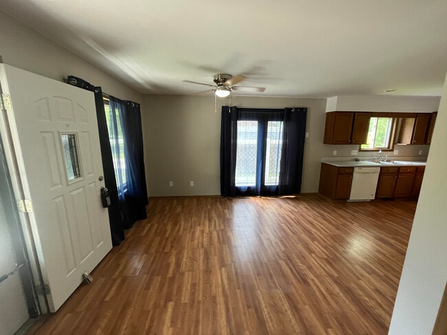 Photo - 6940 Shattuck Rd