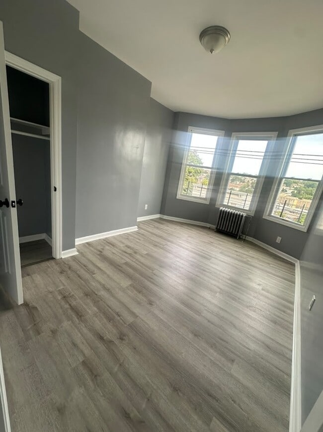 Photo - 215 Edwards Pl Unit Apt 1