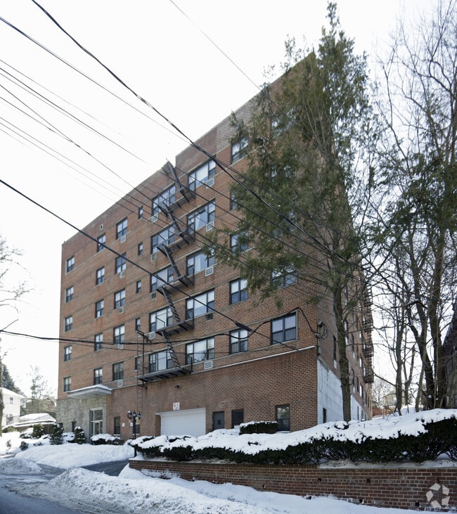 The Caroline - The Caroline Apartments