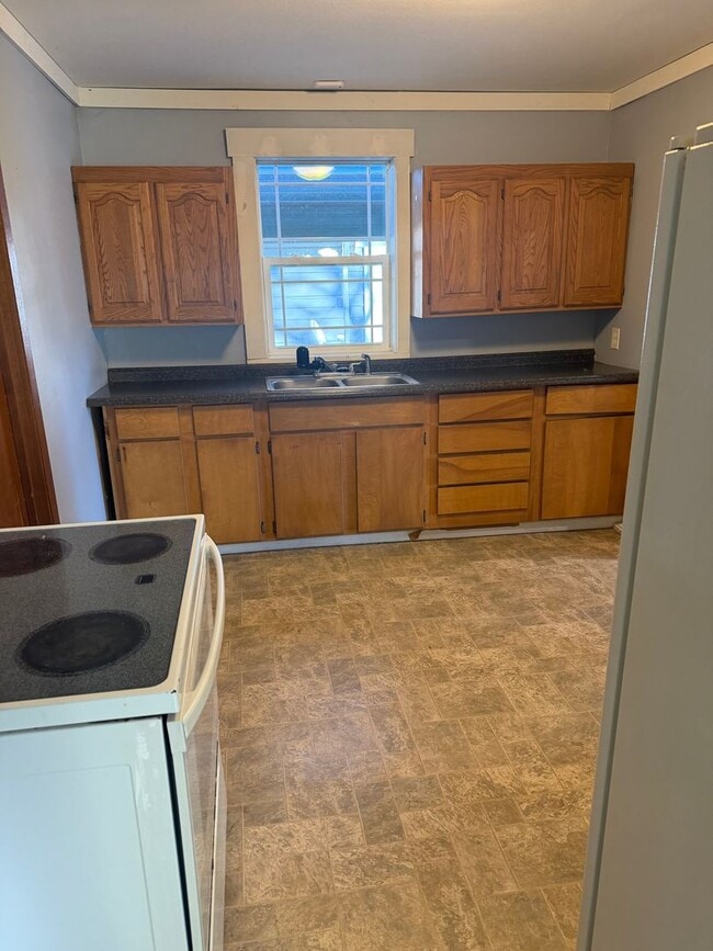 Photo - Hutchinson Rental