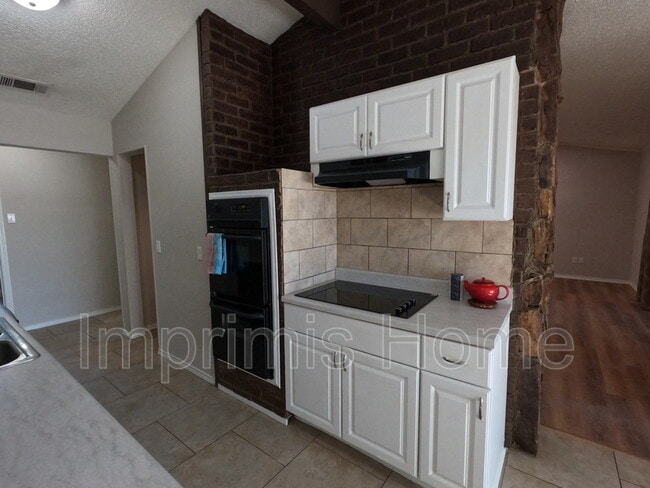 Photo - 430 Ridgewood Dr