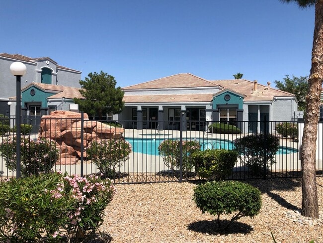 Photo - Spacious 2Bed/2Bath 2nd Floor Condo located in The Reagent at Town Center ! Unit 2090