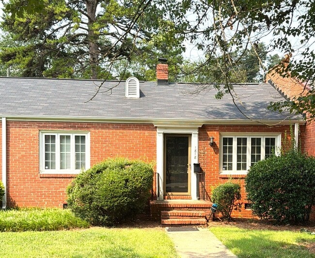 Building Photo - Condo in Myers Park Area!
