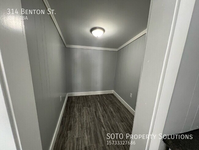 Photo - 314 Benton St