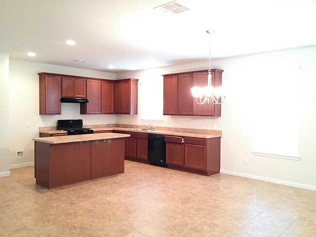 Photo - 1103 Messina Ln
