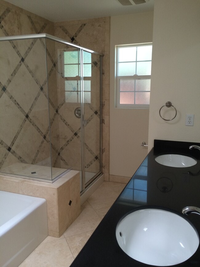 Photo - 1274 W Monterey Ave