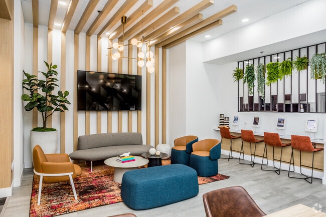 Leasing Lounge