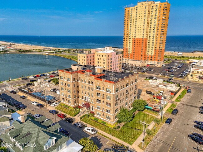 1700 Webb St Unit 5F