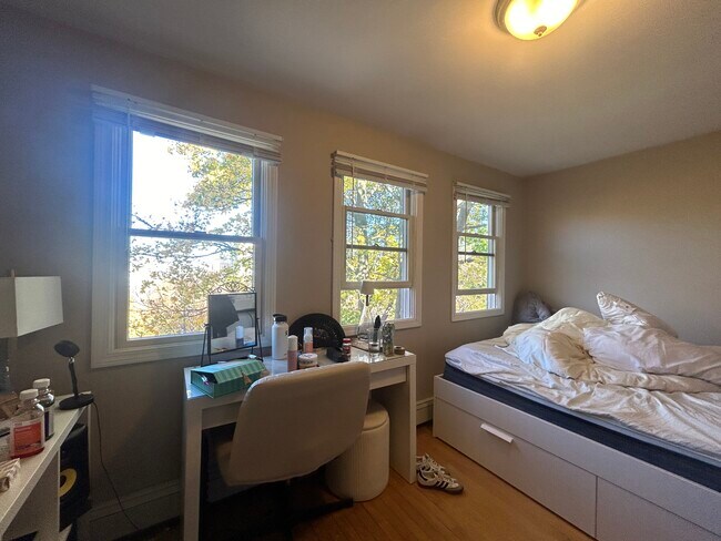 Photo - 68 Calumet St Unit 3