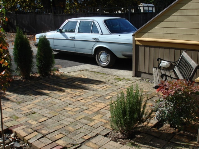 608 A Patio y estacionamiento - 608 N I St Unidad 608B