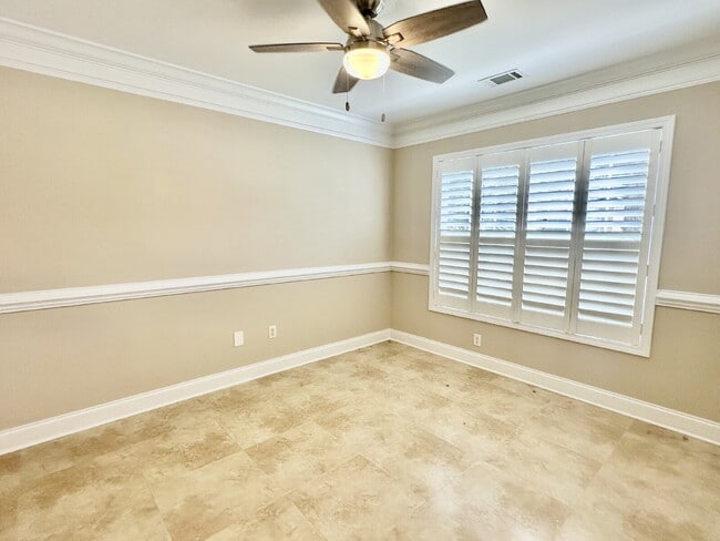 Photo - Charming Two Bedroom Home in Pinecrest!