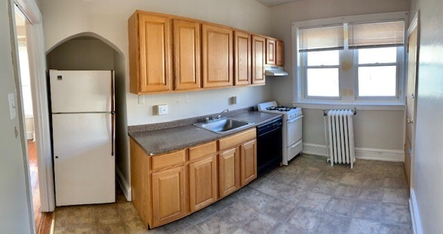 Photo - Elizabeth Court Apartments