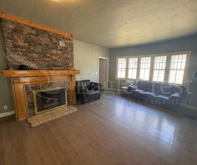 Photo - Large 8-Bedroom Home Across from Whitman C...