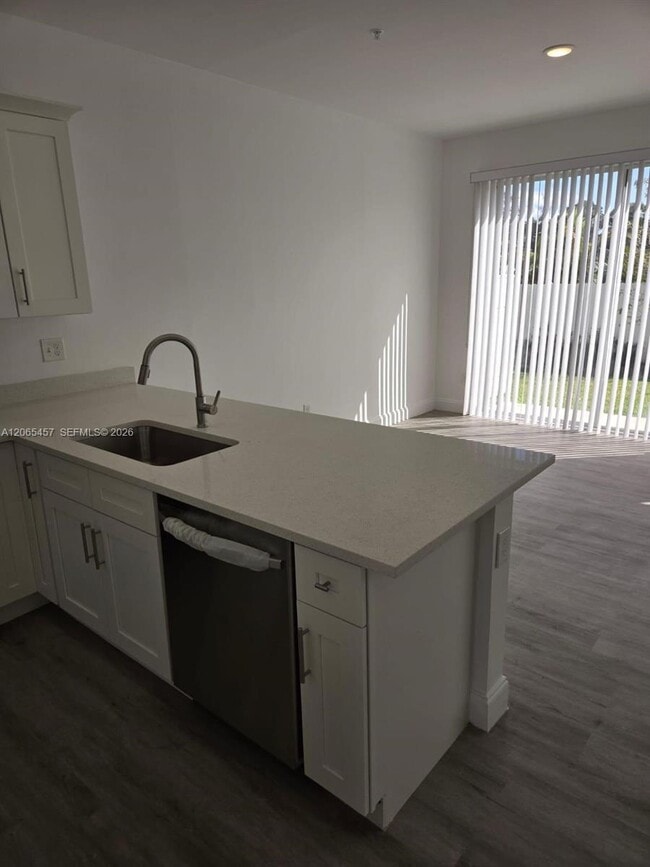 Photo - 4215 Gulfstream Rd