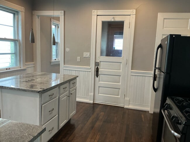 Photo - 2617 S Howell Ave Unidad lower