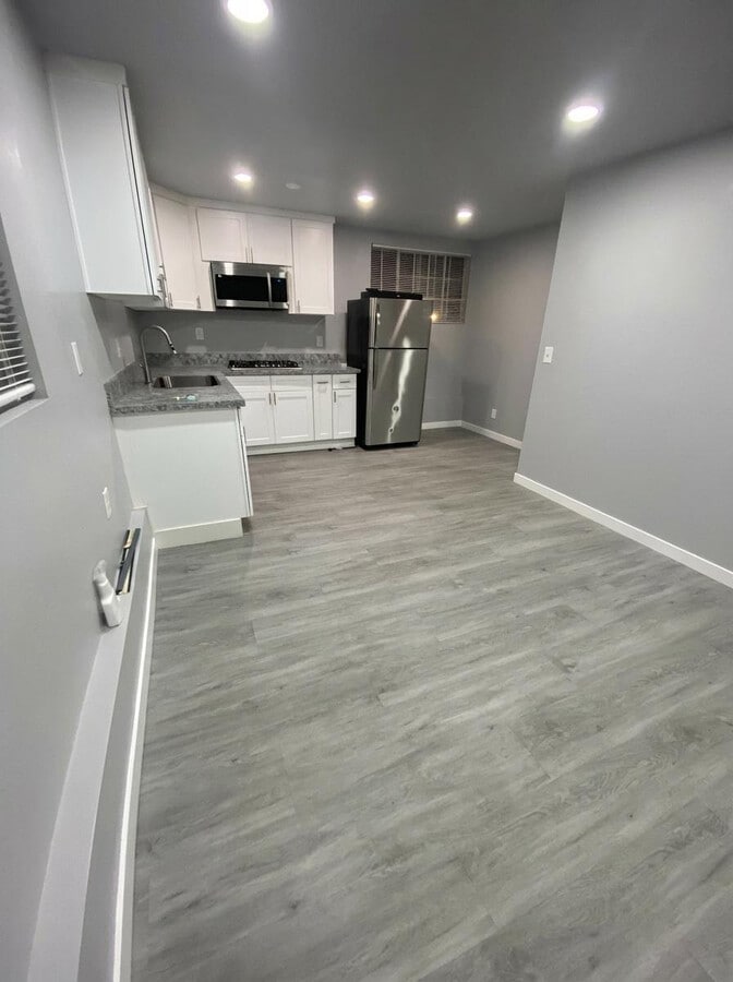 Photo - 925 Hunter Ave Unit Detached Front House