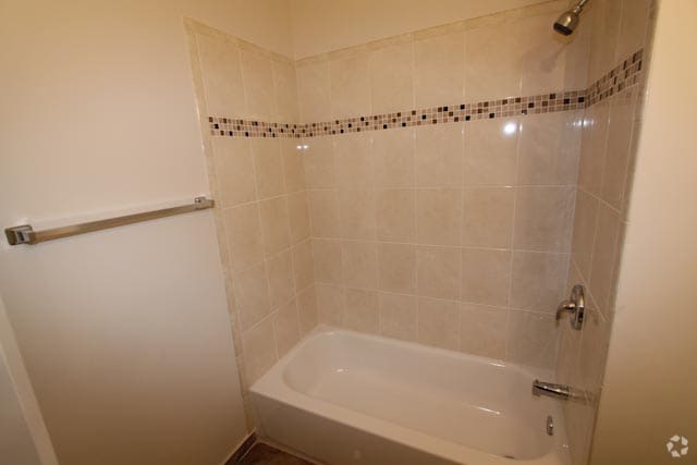Building Photo - 4030 S Cottage Grove Ave Rental
