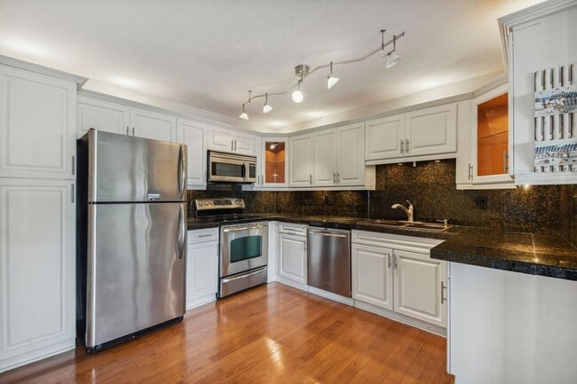 Photo - 5558 Baywater Dr