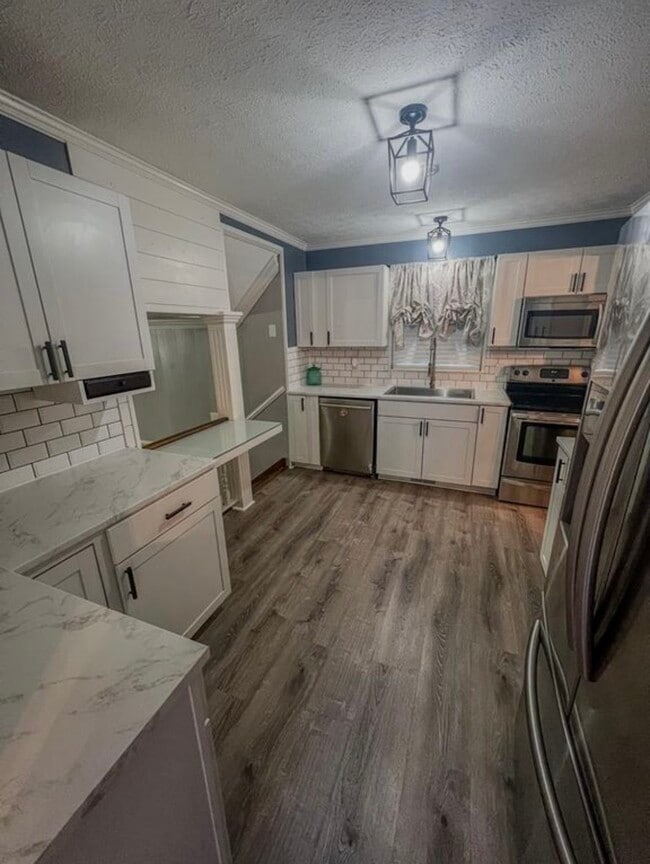 Photo - 130 Huntington Pl