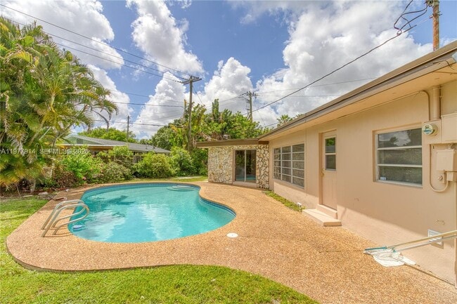 Photo - 192 SW 62nd Terrace